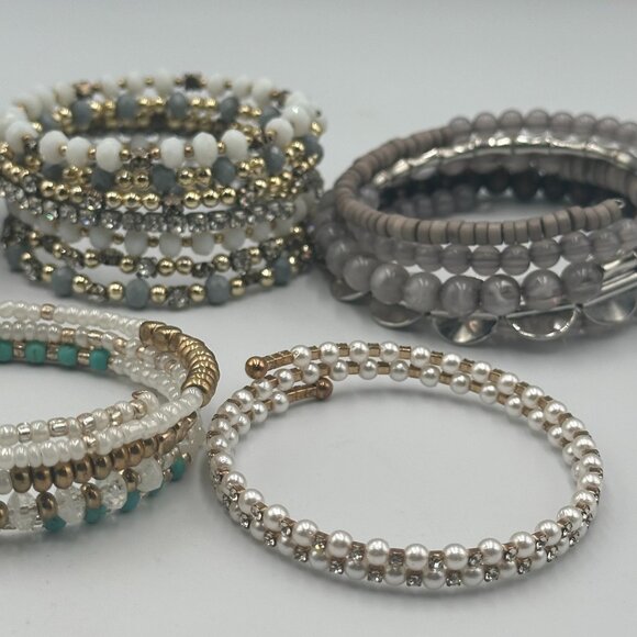 Lot of 6 Memory Wire Bracelets Beaded Neutral Metallic Mixed Stretch Boho - Picture 9 of 10